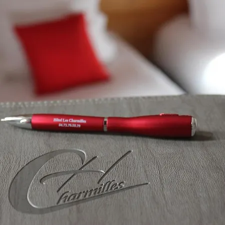Les Charmilles ホテル 2*