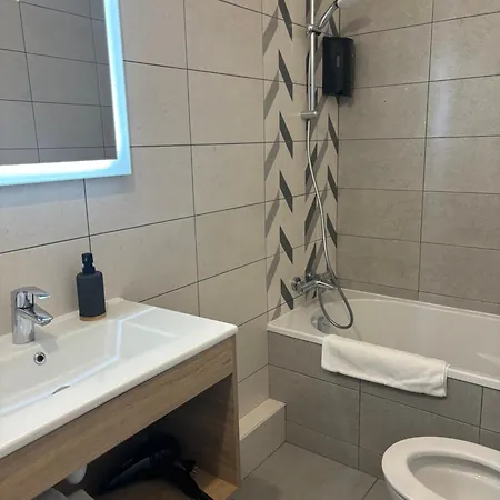 Hotel Les Charmilles Besse-et-Saint-Anastaise