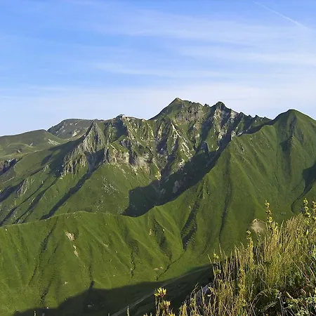 Les Charmilles ホテル ベス・エ・サンタナステーズ